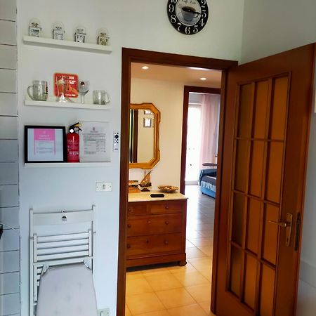 Appartamento Riviera Trilocale Wifi E Parcheggio Privato Ventimiglia Exterior foto