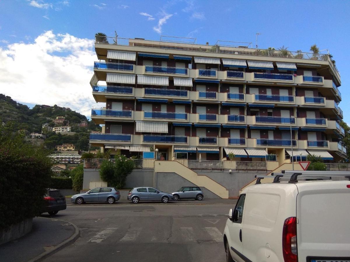 Appartamento Riviera Trilocale Wifi E Parcheggio Privato Ventimiglia Exterior foto